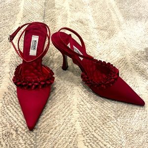 Brand new unused Moschino silk pleated with stone